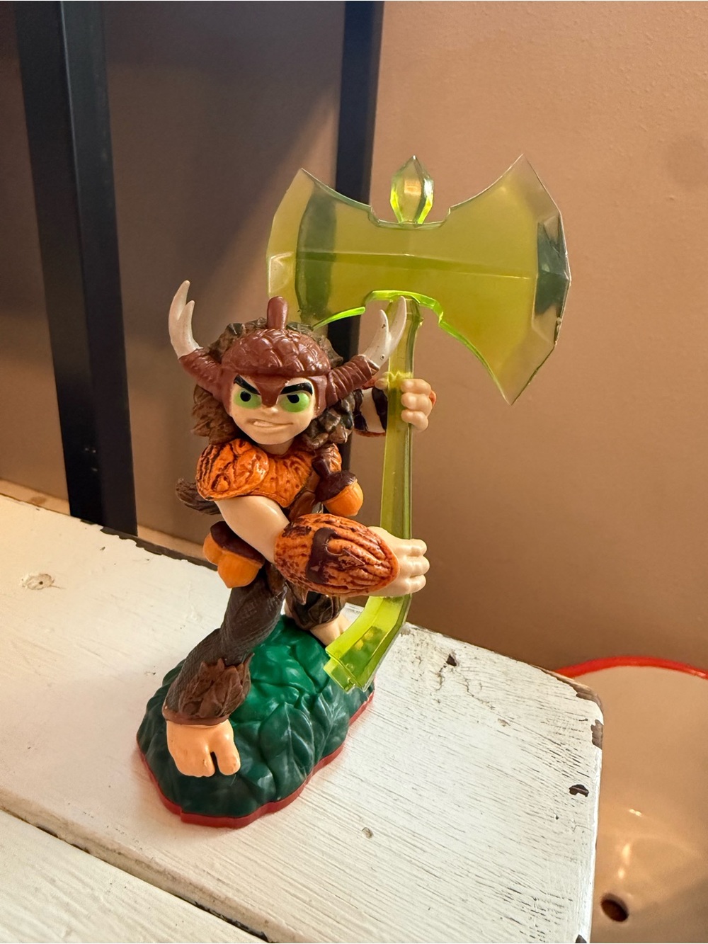 Skylanders Trap Team Master Bushwhack Game Character Figure